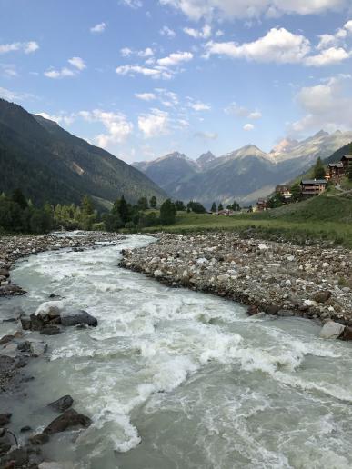 Lonza mit viel Schmelzwasser