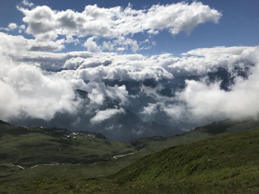 Nebelschwaden über dem Oberwallis